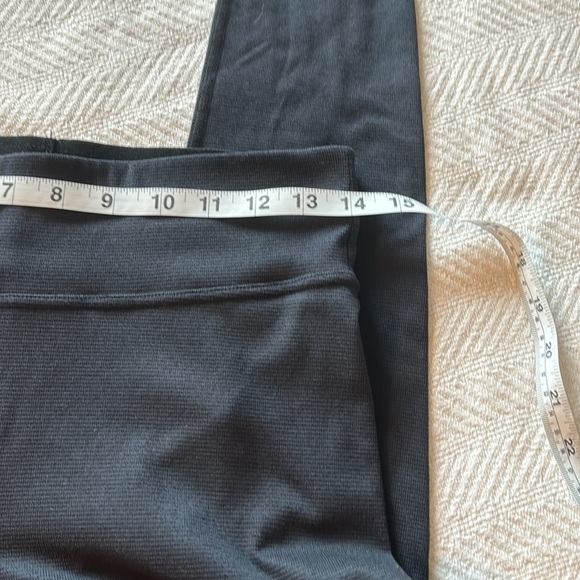 L.L. Bean‎ Elastic Waistband Ribbed Textured Leggings - Picture 5 of 7